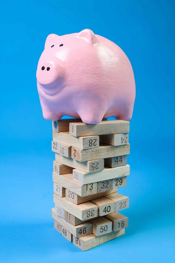 What risk management strategies are recommended for UK property developers amid economic uncertainties?